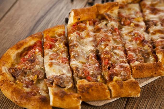 Kuşbaşı Kaşarlı Pide