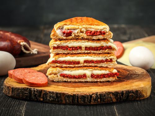Sucuklu dilim tost 