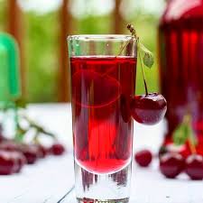 VODKA VİŞNE İMPORT 5 CL 