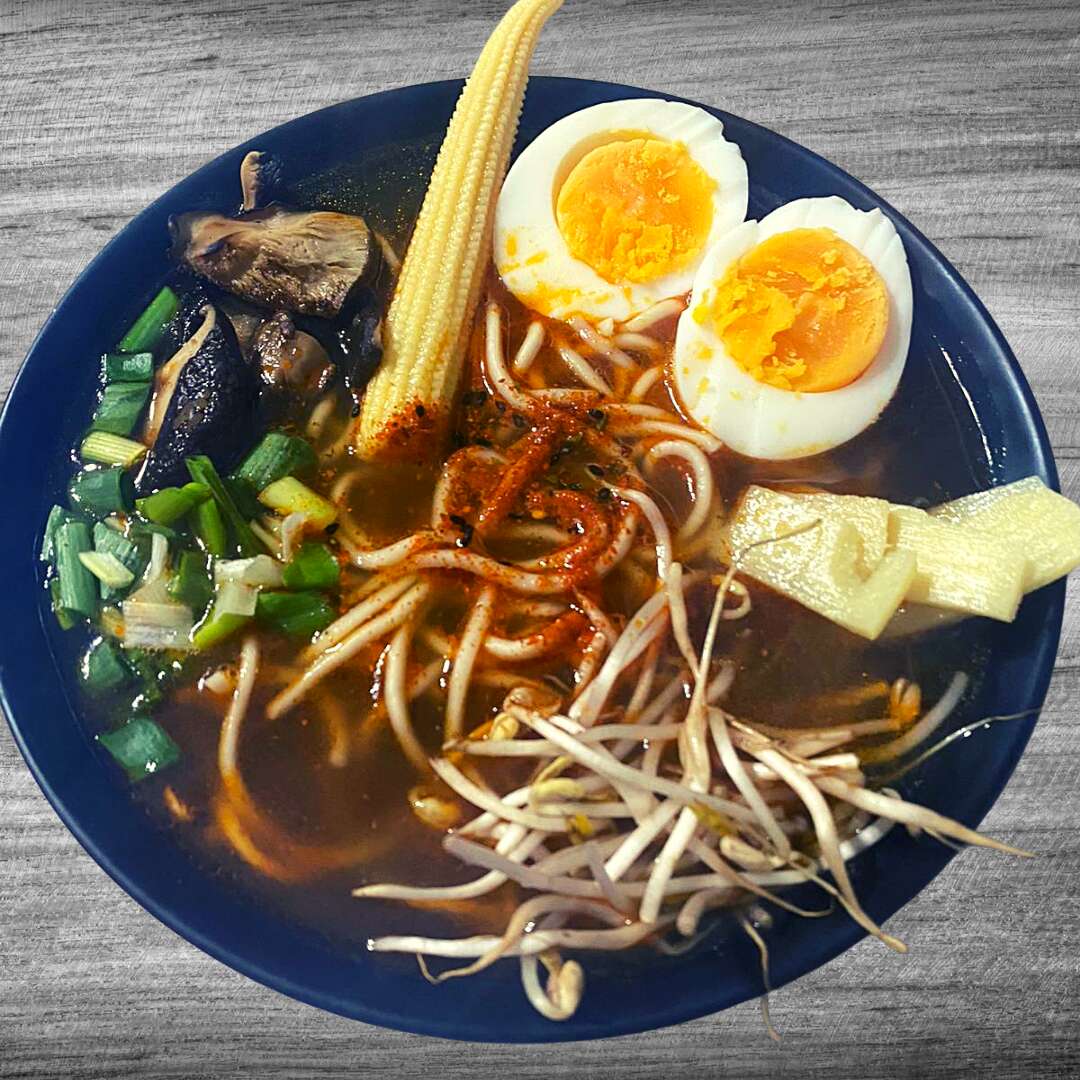 SEBZELİ RAMEN 