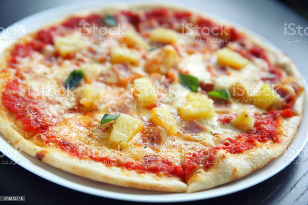 Hawaii pizza