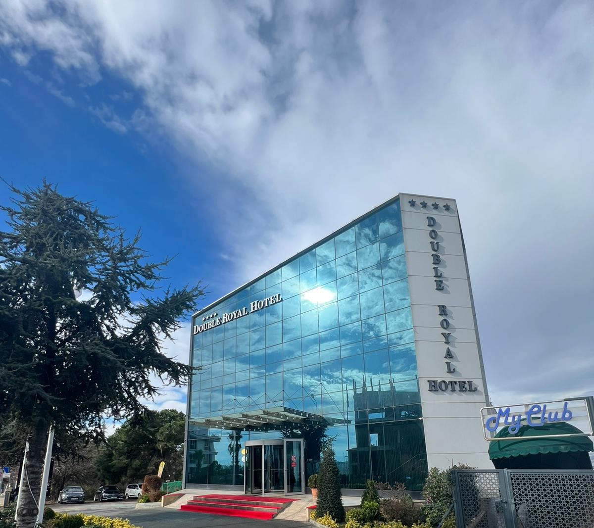 ÇAMAŞIR YIKAMA - ÜTÜ SERVİSİ / LAUNDRY SERVICE