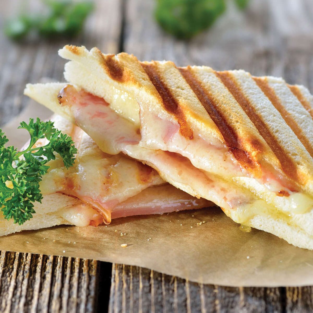 TURKISH STYLE BUTTERY TOAST 