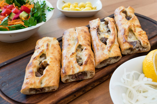 Kıymalı Bafra Pidesi(ince-uzun)
