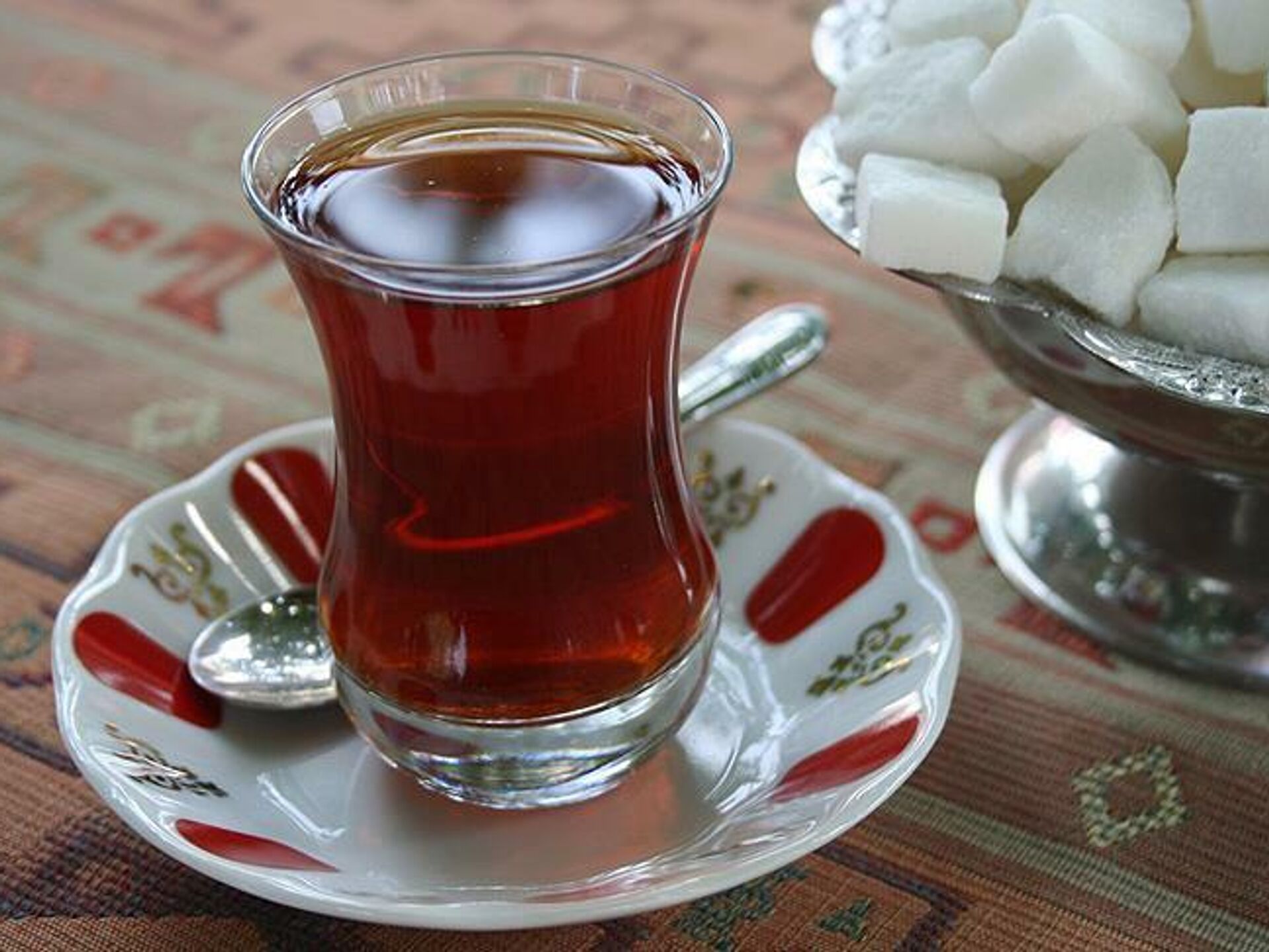 SICAK İÇECEKLER