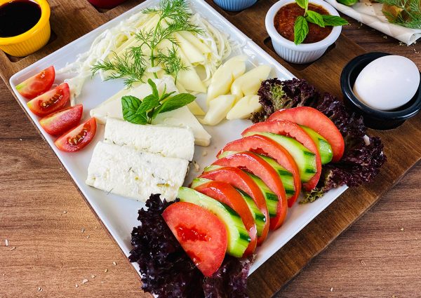SERPME KAHVALTI / BREAKFAST SPREAD