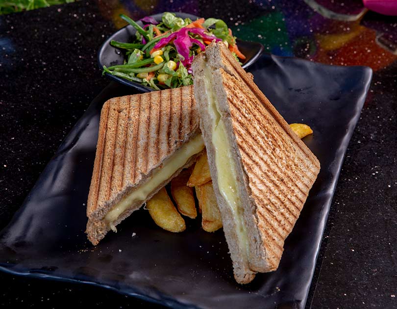 Sucuklu Tost