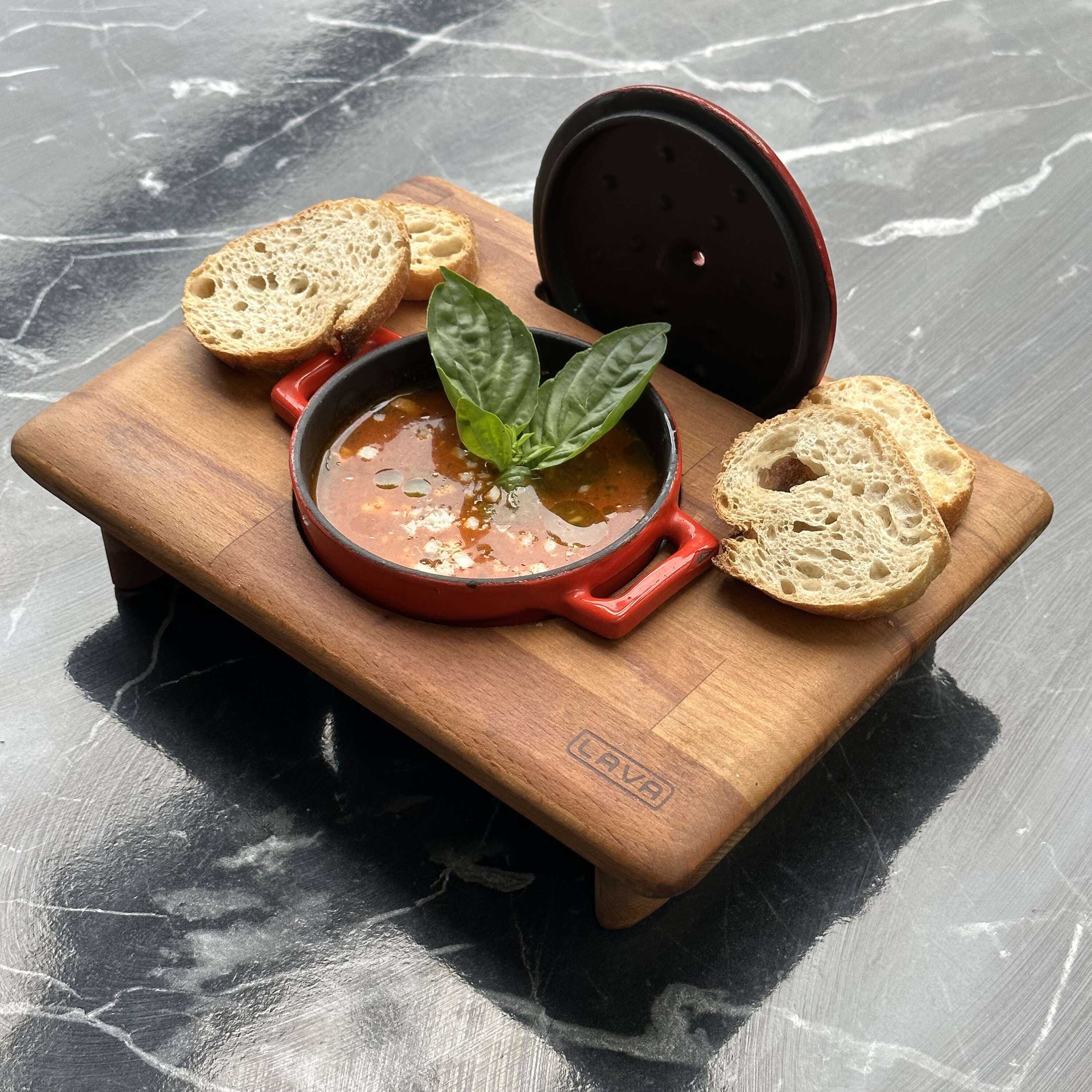 Közlenmiş Domates Çorbası