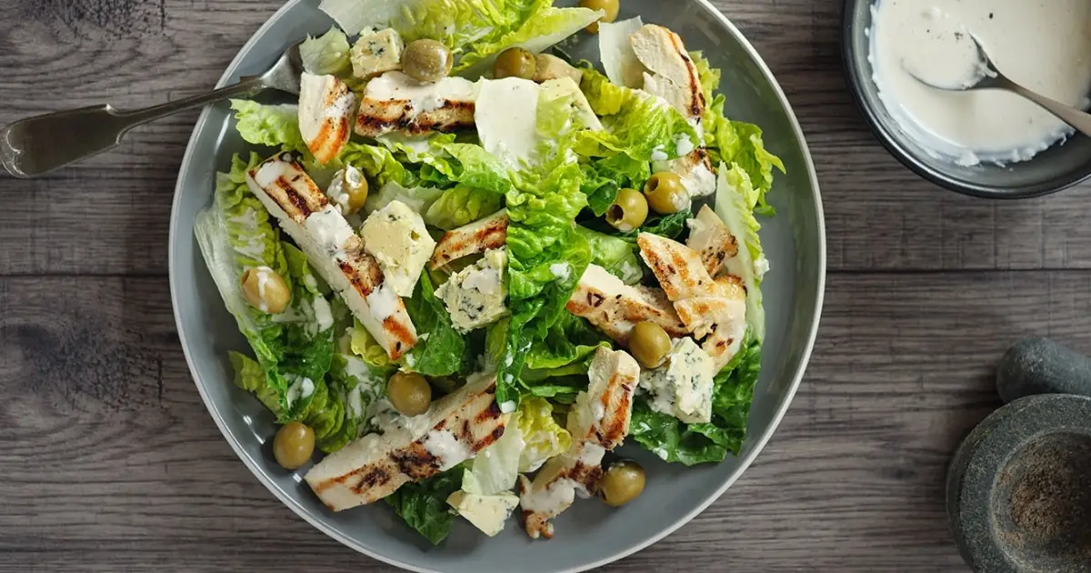 Salata (سلطة)