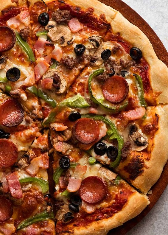 Karışık Pizza (بيتزا مشكلة)