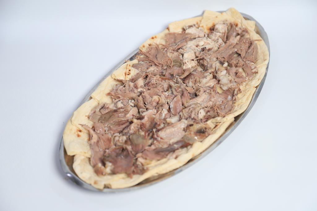 YARIM BAŞ EKMEK ÜSTÜ