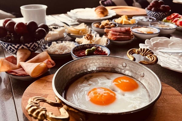 Köy Yumurtaları(Sahanda) / Viilage Eggs (Fried Egg