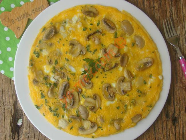 MANTARLI OMLET