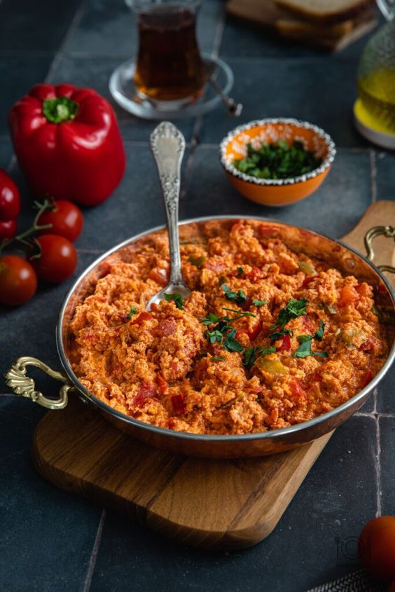 Sade Menemen