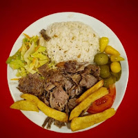 ET DÖNER PİLAV ÜSTÜ