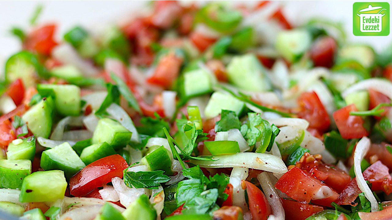 ÇOBAN SALATA