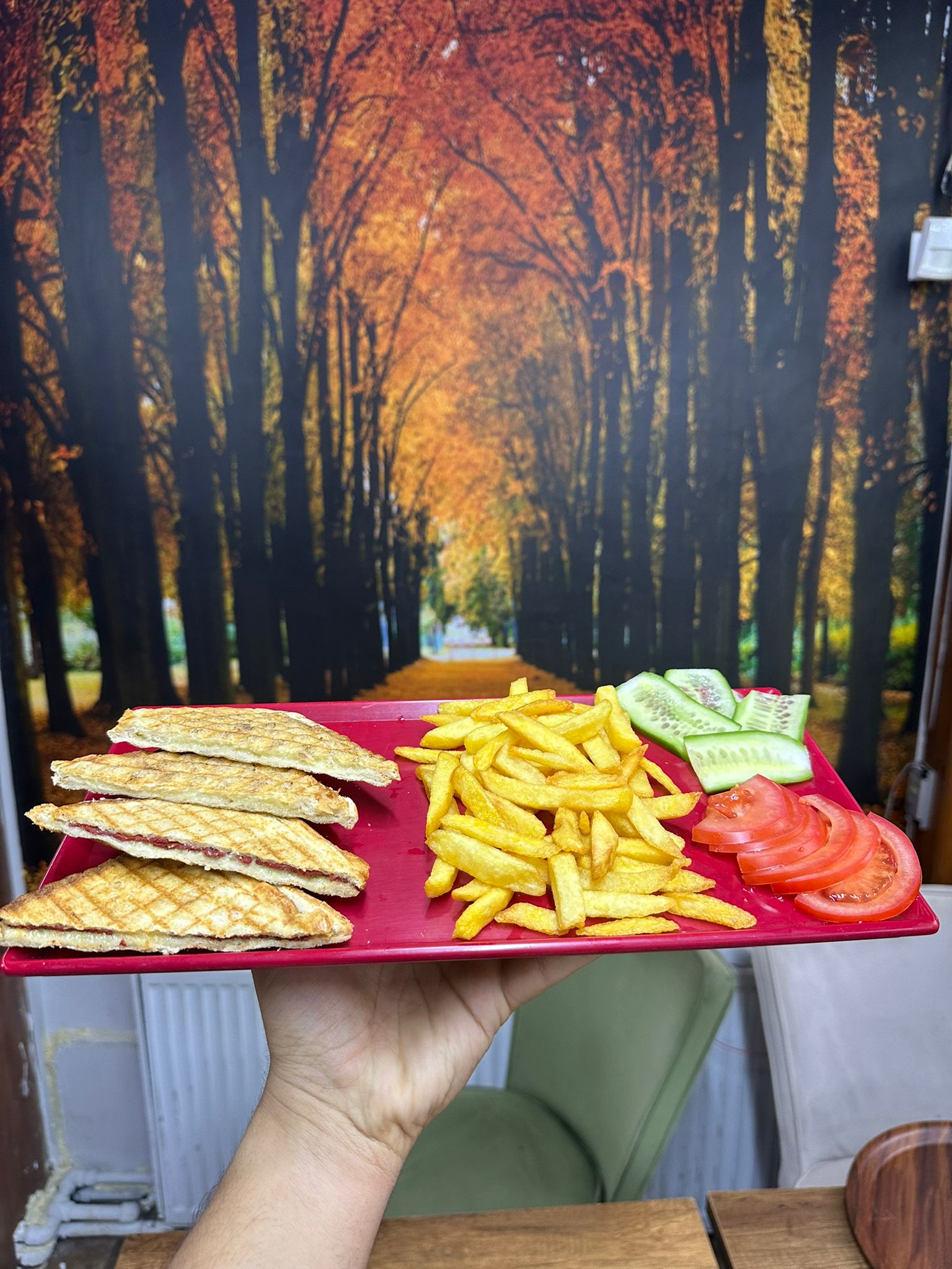 Kavurmalı kaşarlı Tost