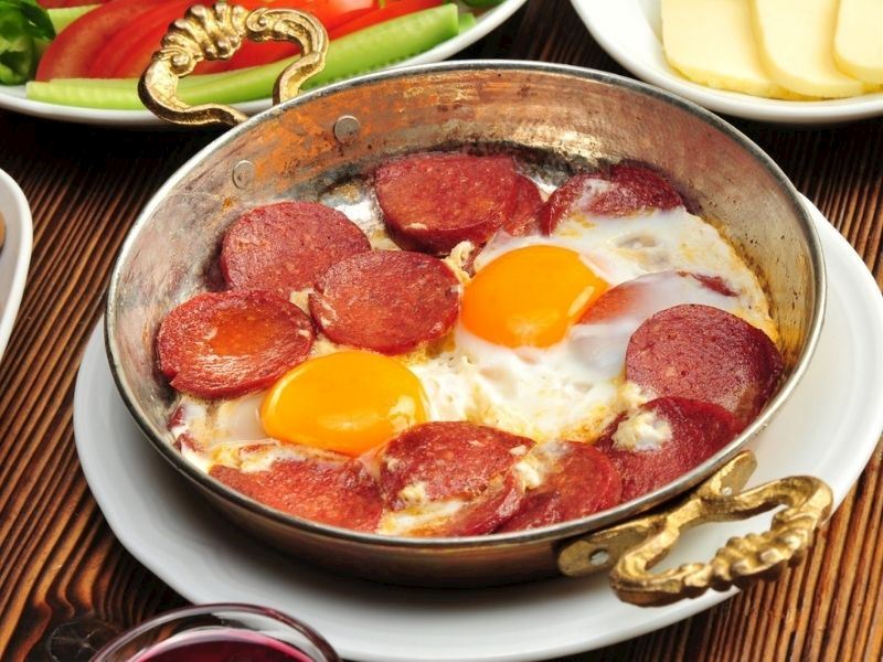Sucuklu Yumurta-Scrambled eggs with sujuk (national Turkish sausage)