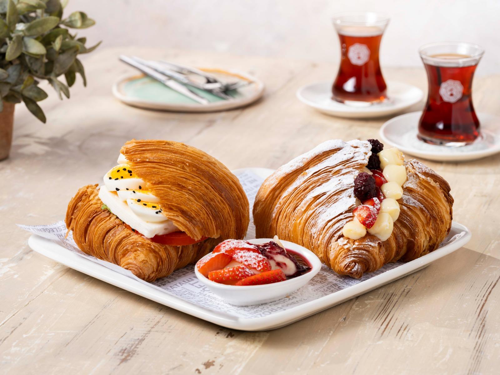 KRUVASAN / CIABATTA SANDVİÇ		