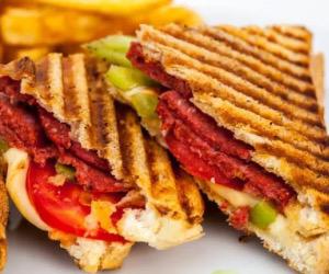 Yarım Tost