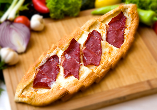 Pastırma Kaşarlı Pide