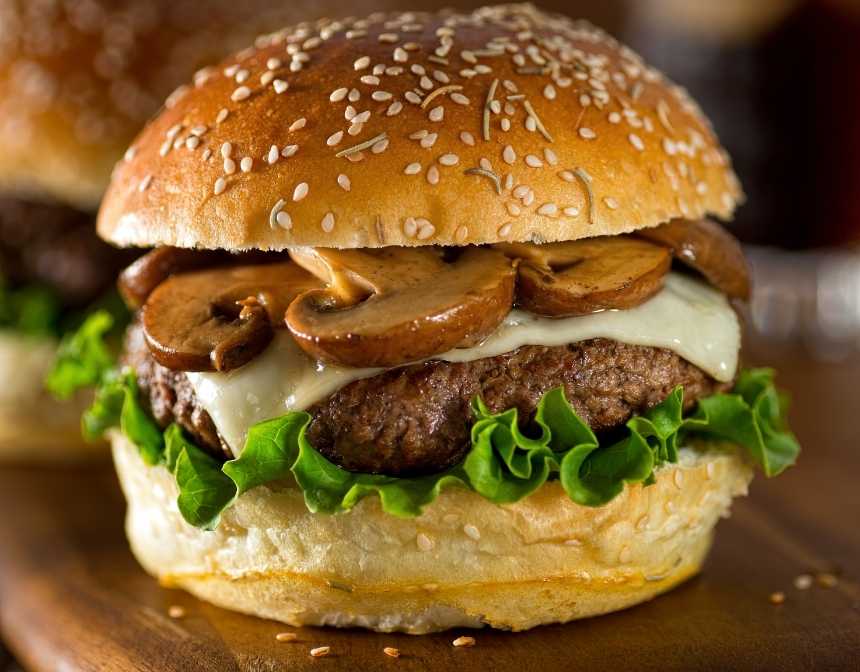 MUSHROOM SOSLU BURGER