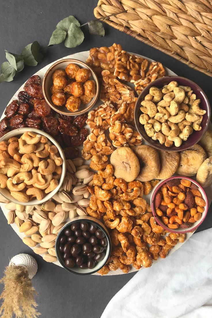 Kuruyemiş Tabağı/Nuts Plate