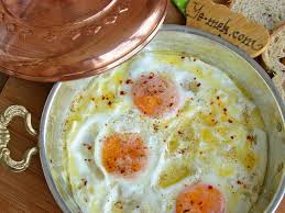 Kaşarlı Yumurta