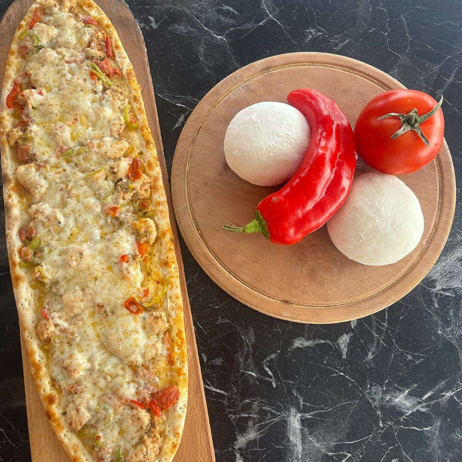 TAVUKLU PİDE 