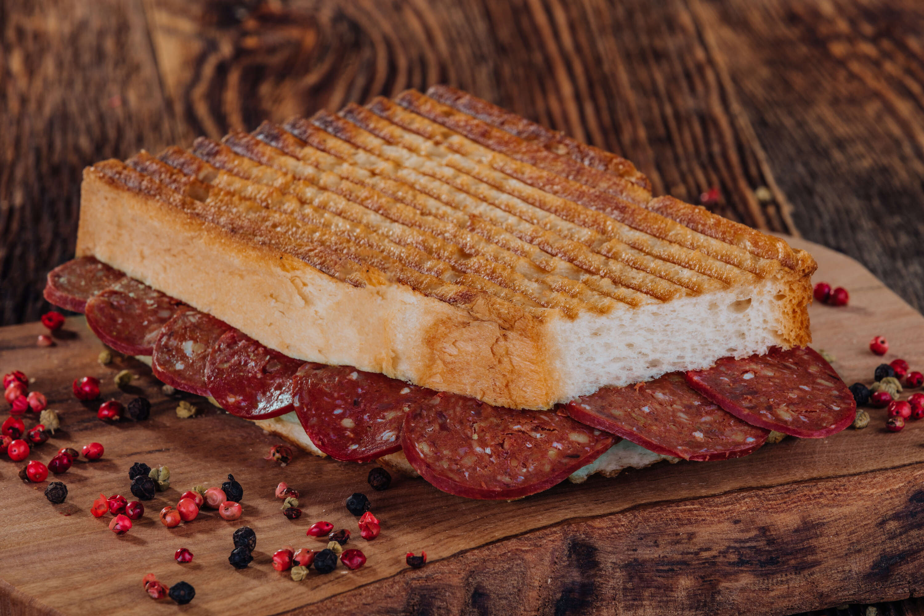 Sucuklu Tost