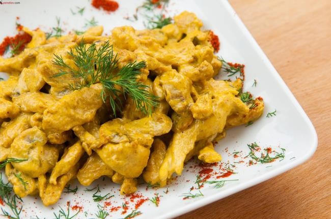 SAUTED WITH SOY SAUSE CHICKEN