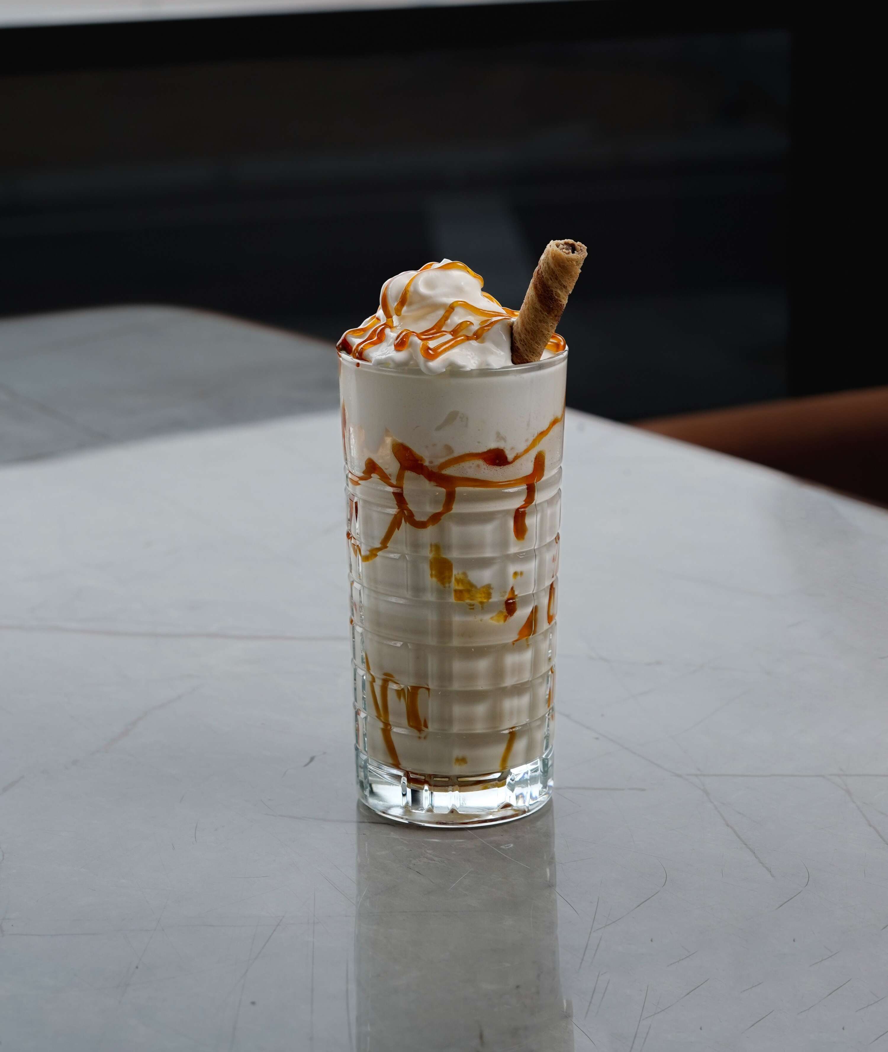 KARAMELLİ MİLKSHAKE