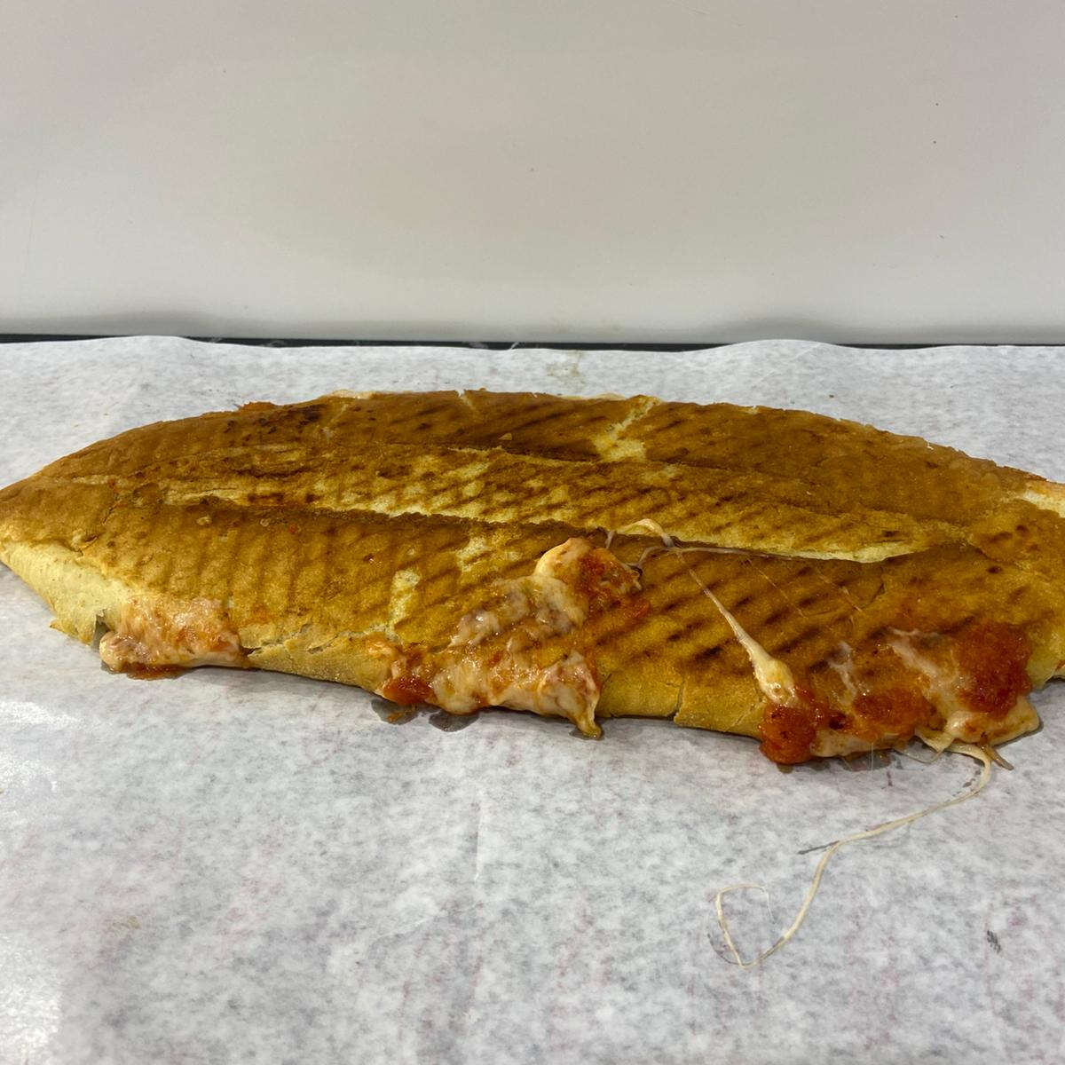 Tam Boy Kaşarlı Tost