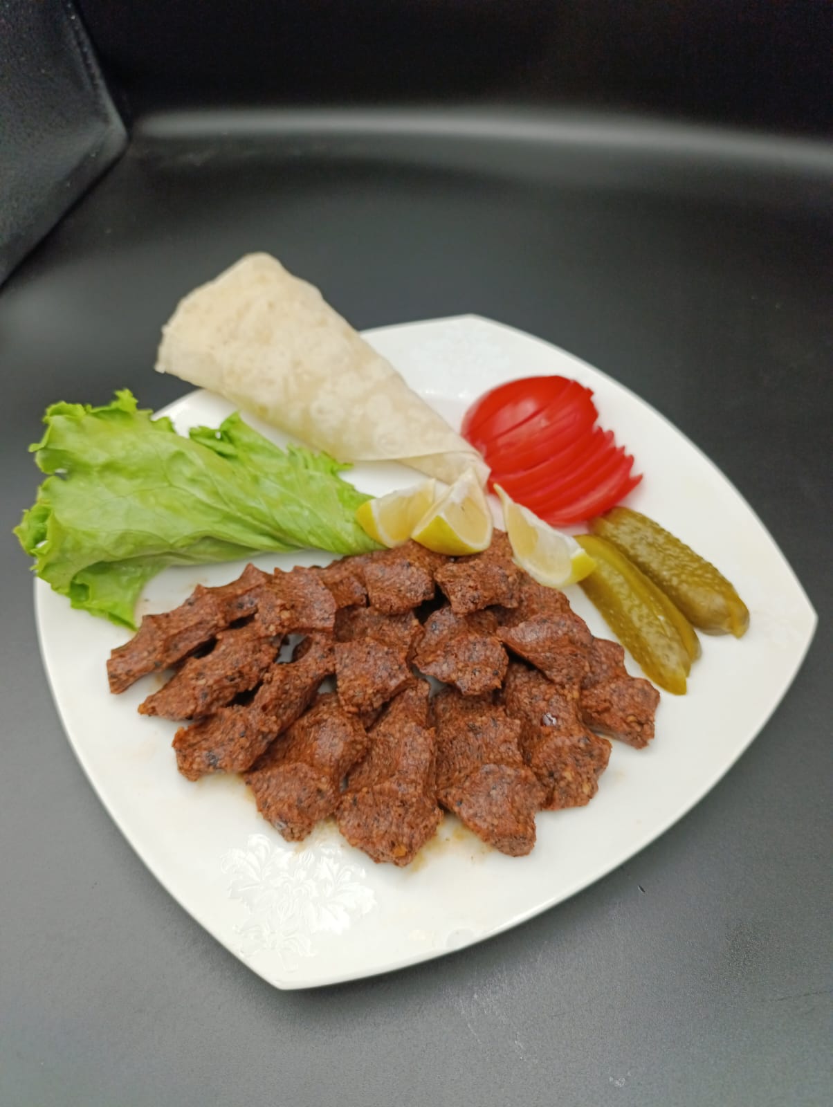 EL YAPIMI ÇİĞKÖFTE ( 1000 GR )