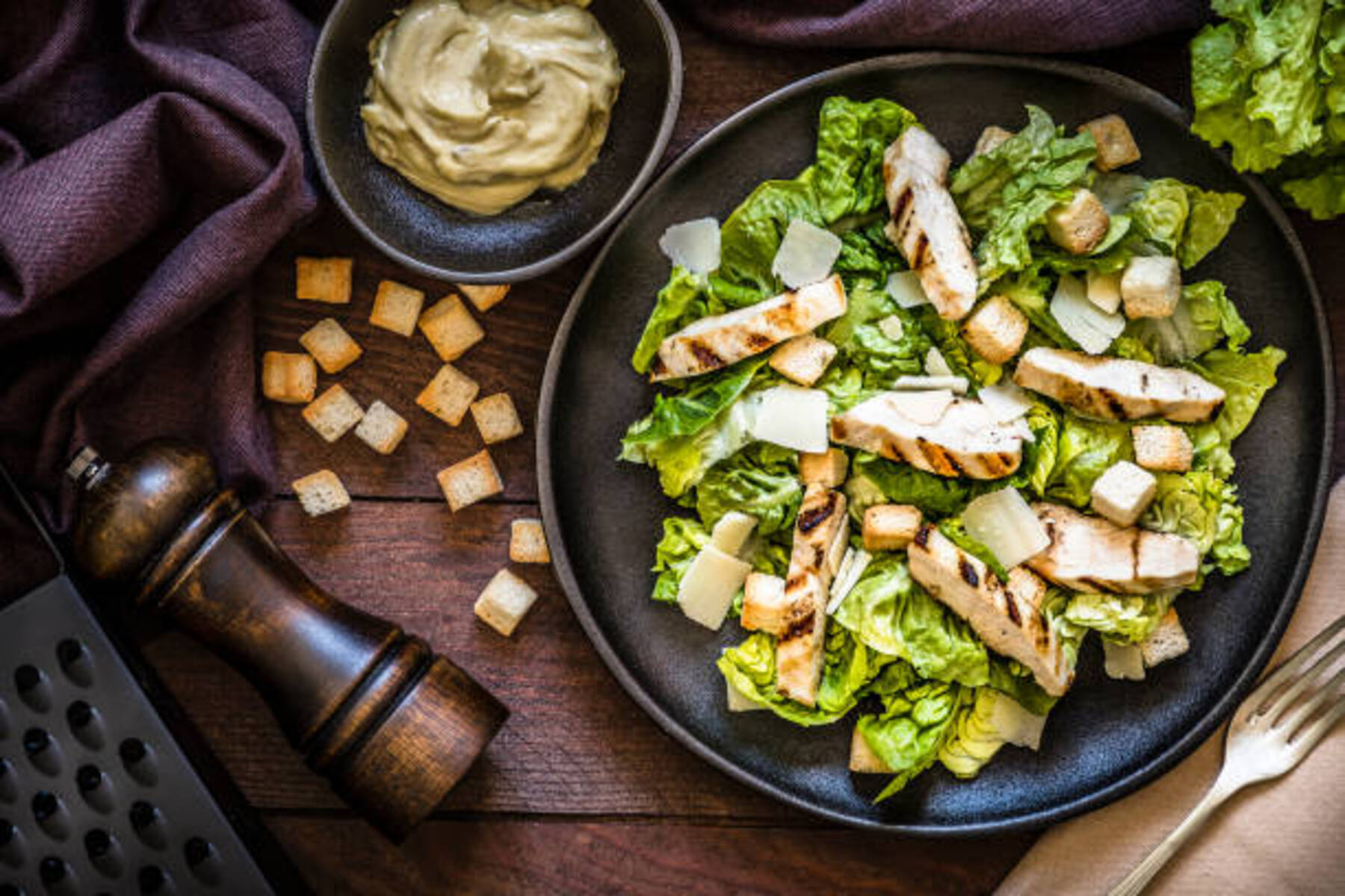 Tavuklu Sezar Salata