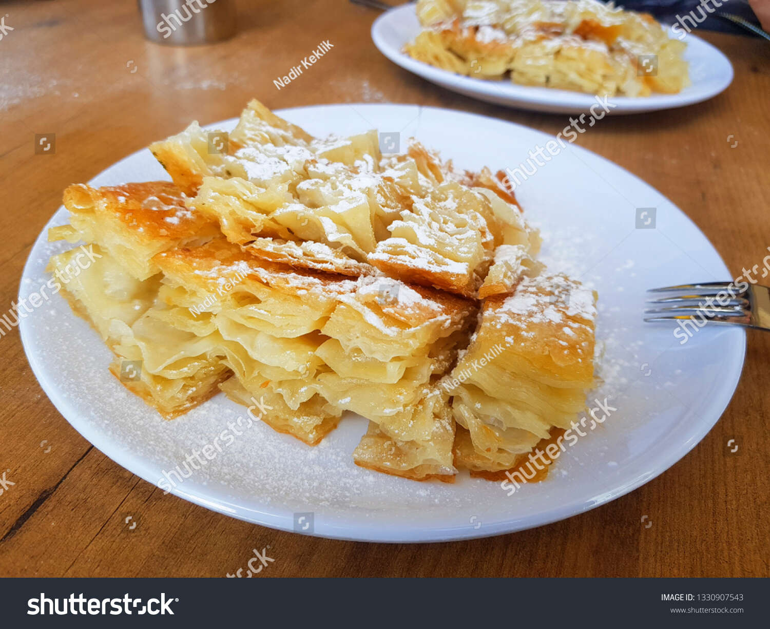 SADE BÖREK