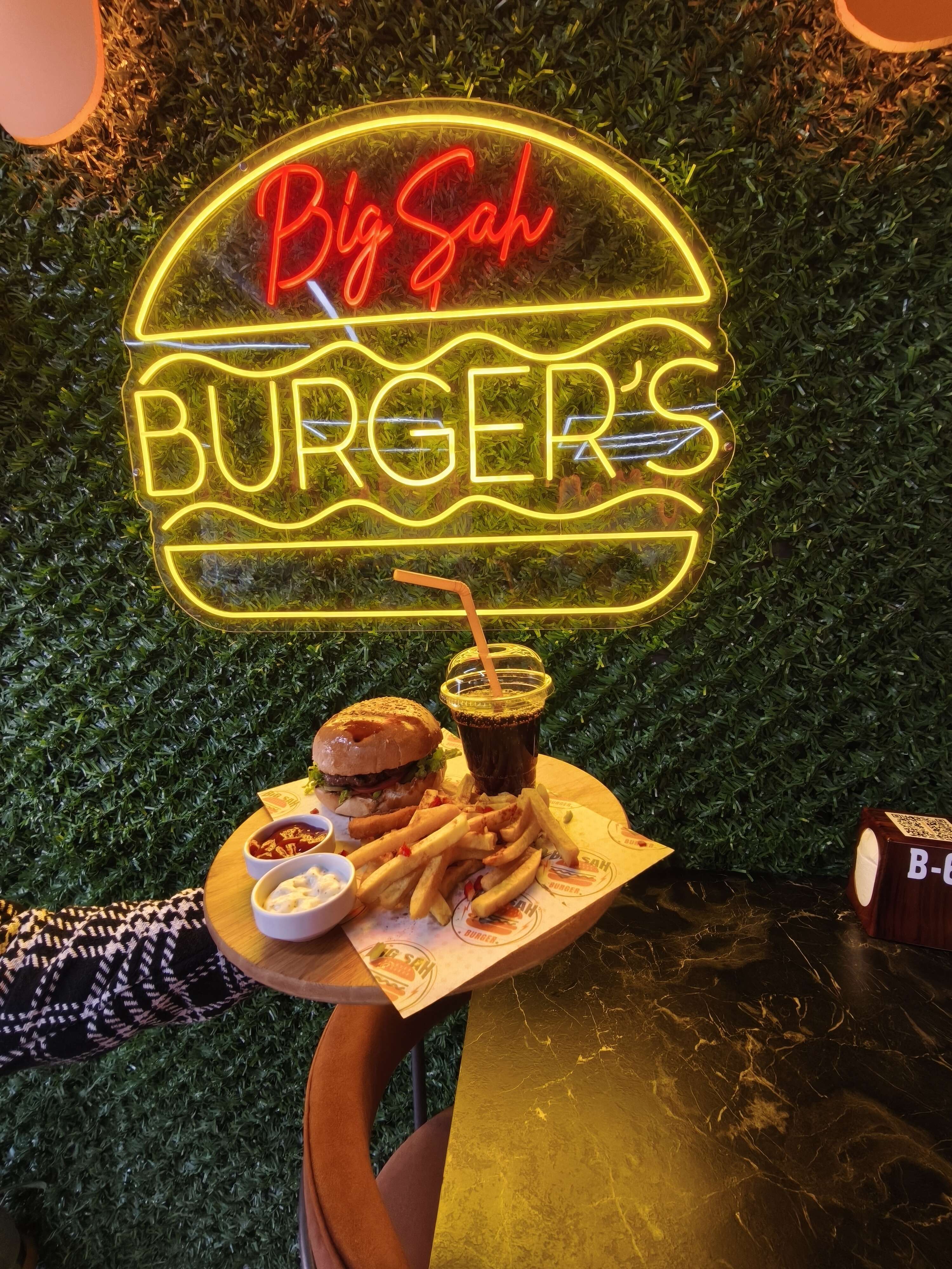 ET BURGERLER.  %100 YERLİ ÜRETİM 