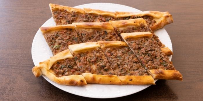 Açık Kıymalı Pide
