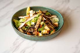 Izgara Tavuk Salata