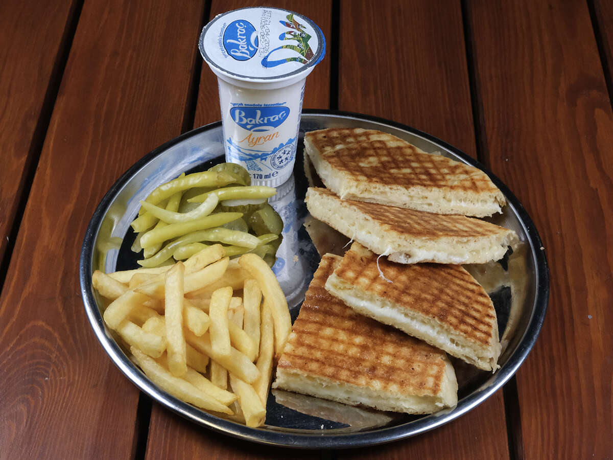 Kaşarlı Domatesli 