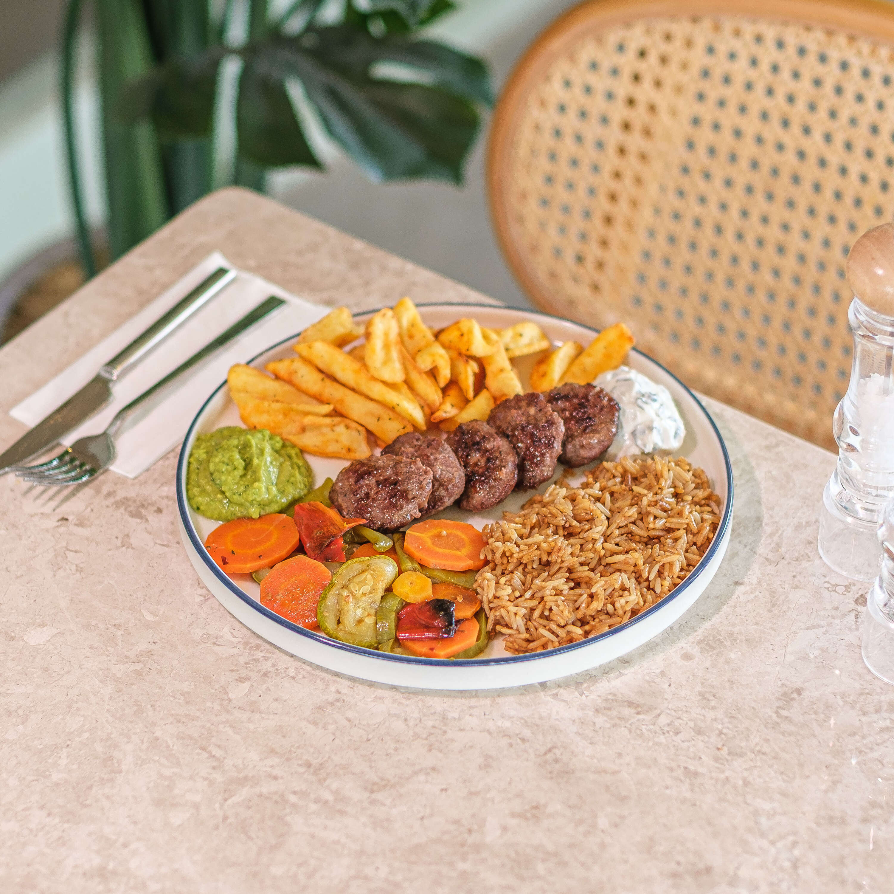 Köfte bowl