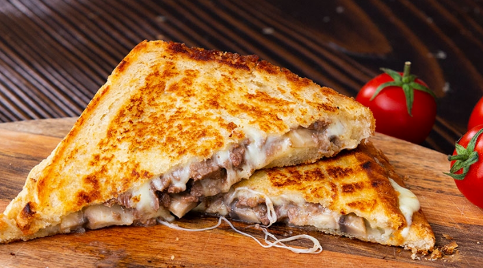 Kavurmalı Tost