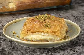 LAZ BÖREĞİ