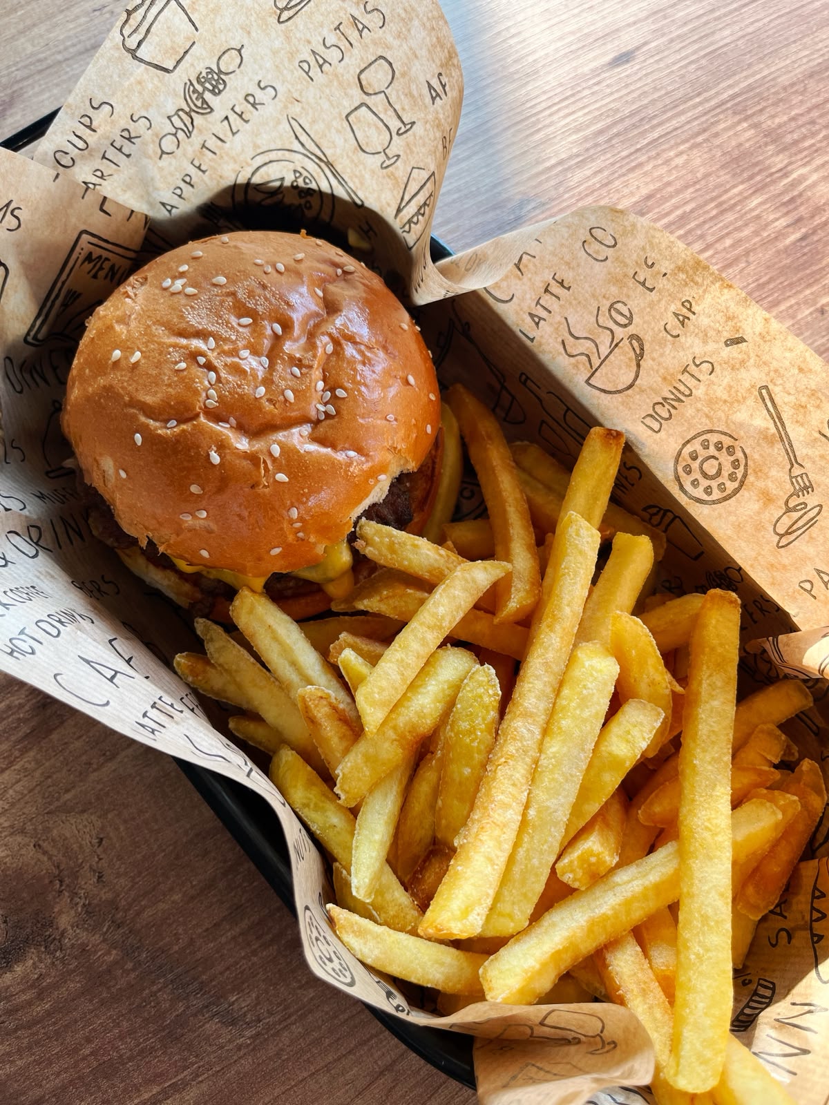 Hamburger+Patates