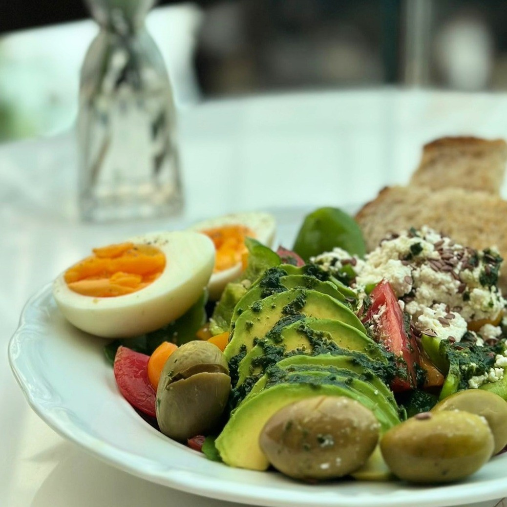 Sağlıklı Kahvaltı Tabağı / Healthy Breakfast
