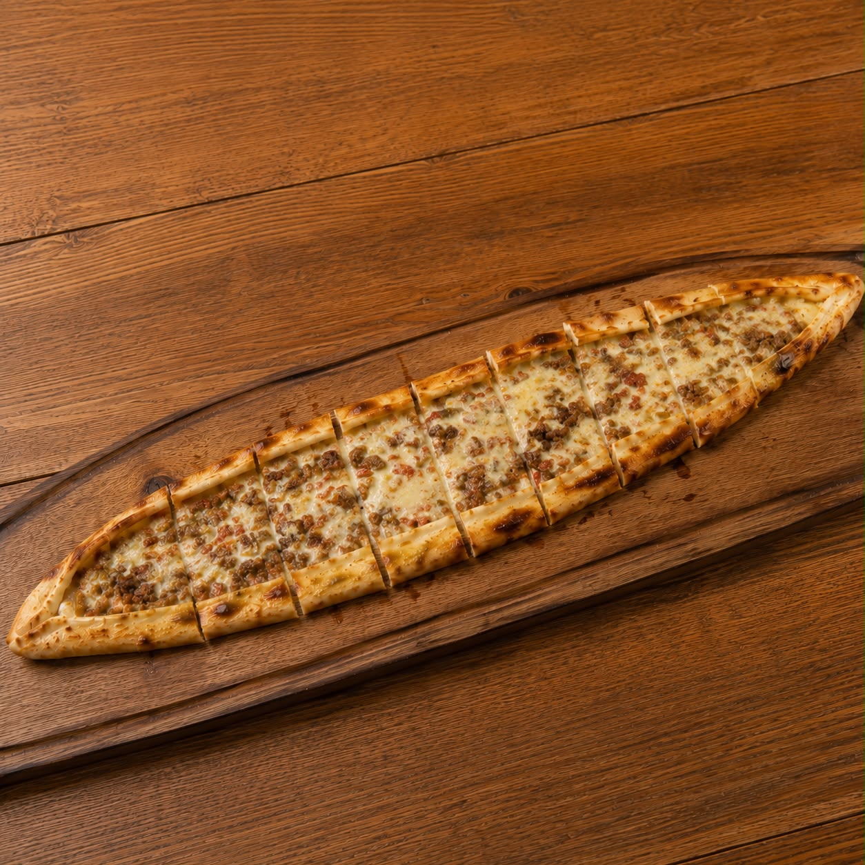 Kıymalı Kaşarlı Pide