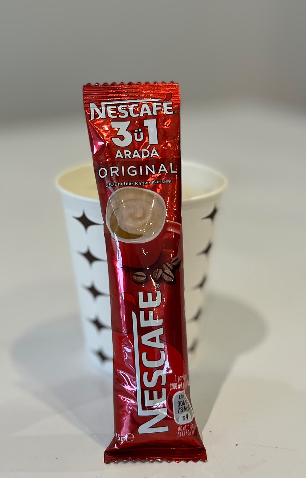 NESCAFE 3'Ü 1 ARADA