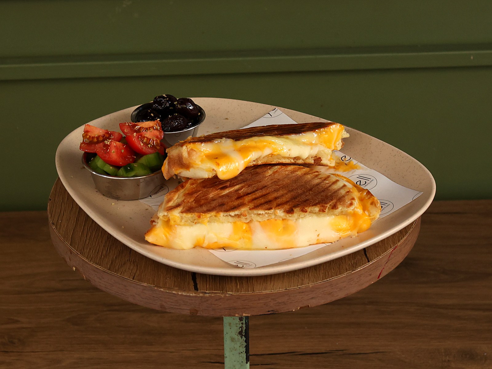 Üç Peynirli Tost (Three Cheese Toastie)