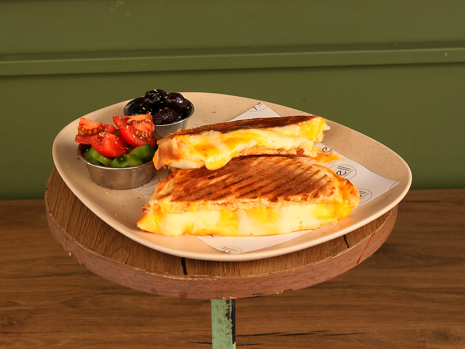 Üç Peynirli Tost (Three Cheese Toastie)