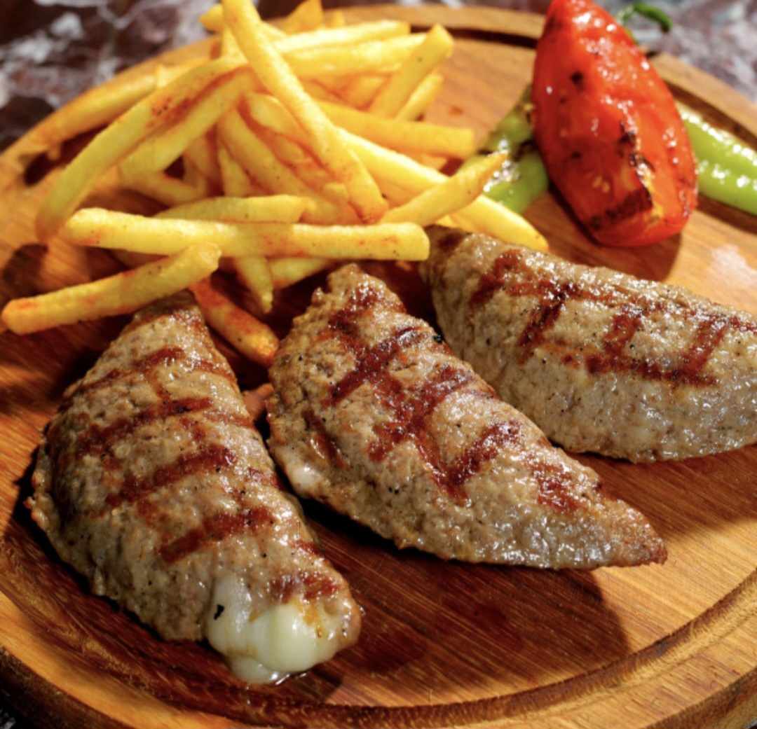 KAŞARLI IZGARA KÖFTE